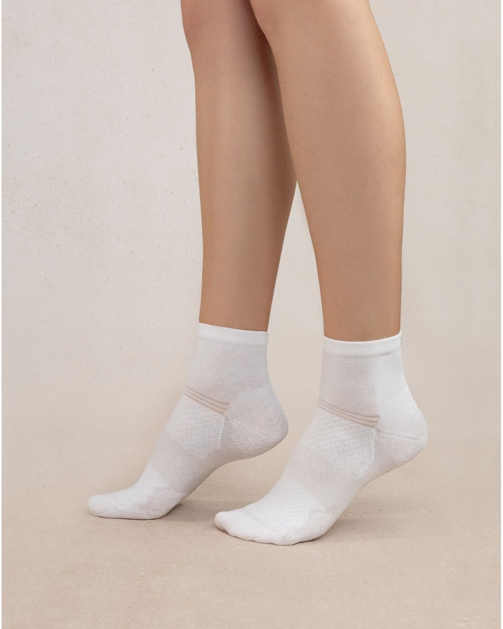 DYNAMIC SHORT SOCKS "WHITE"