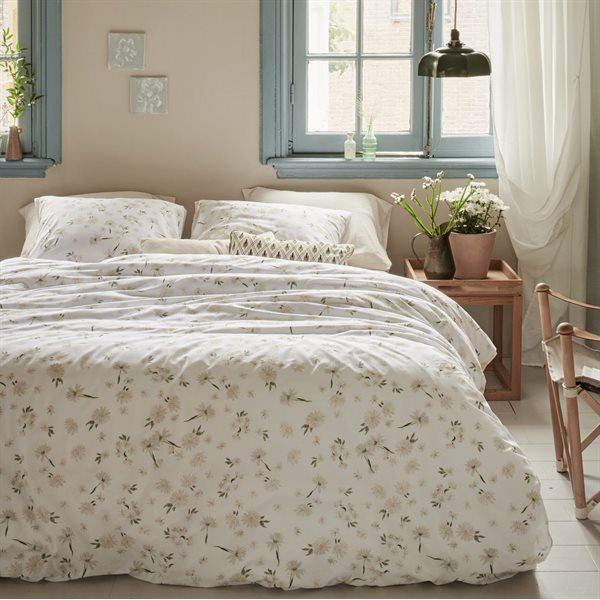 CAMOMILLE WHITE FLOWERED DOUBLE/QUEEN DUVET COVER + 2 PILLOW SHAMS