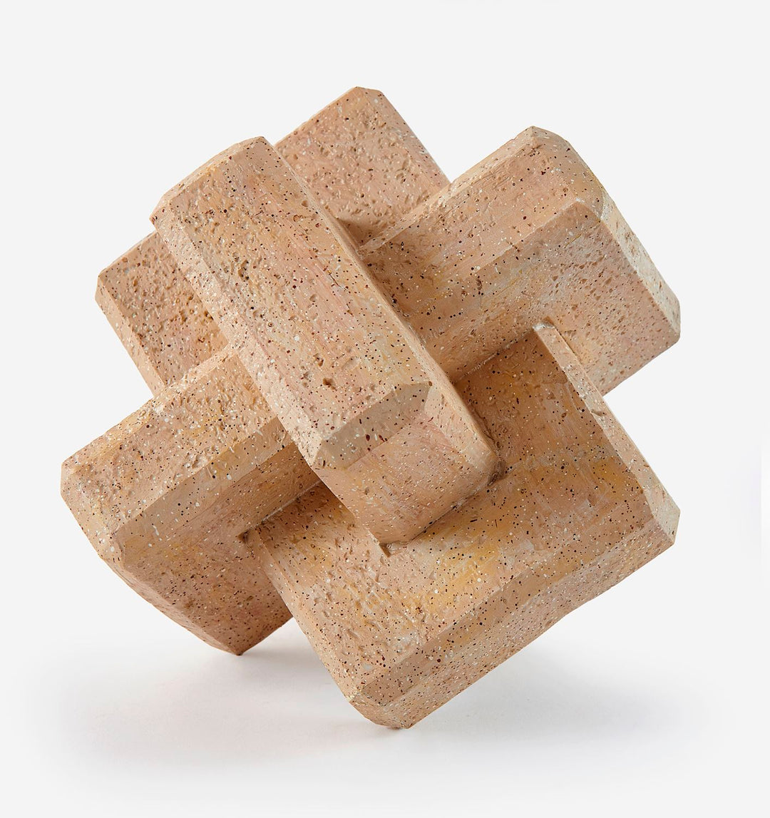 GEOMETRIC TABLE DECOR