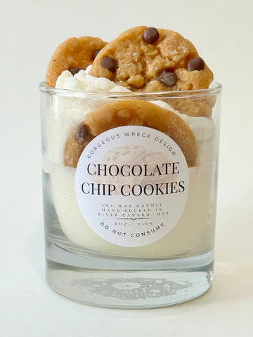 GORGEOUS WRECK DESIGN CINNAMON BUN DESSERT CANDLE