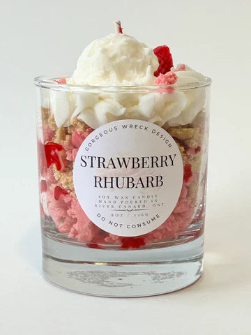 GORGEOUS WRECK DESIGN STRAWBERRRY CHEESECAKE DESSERT CANDLE