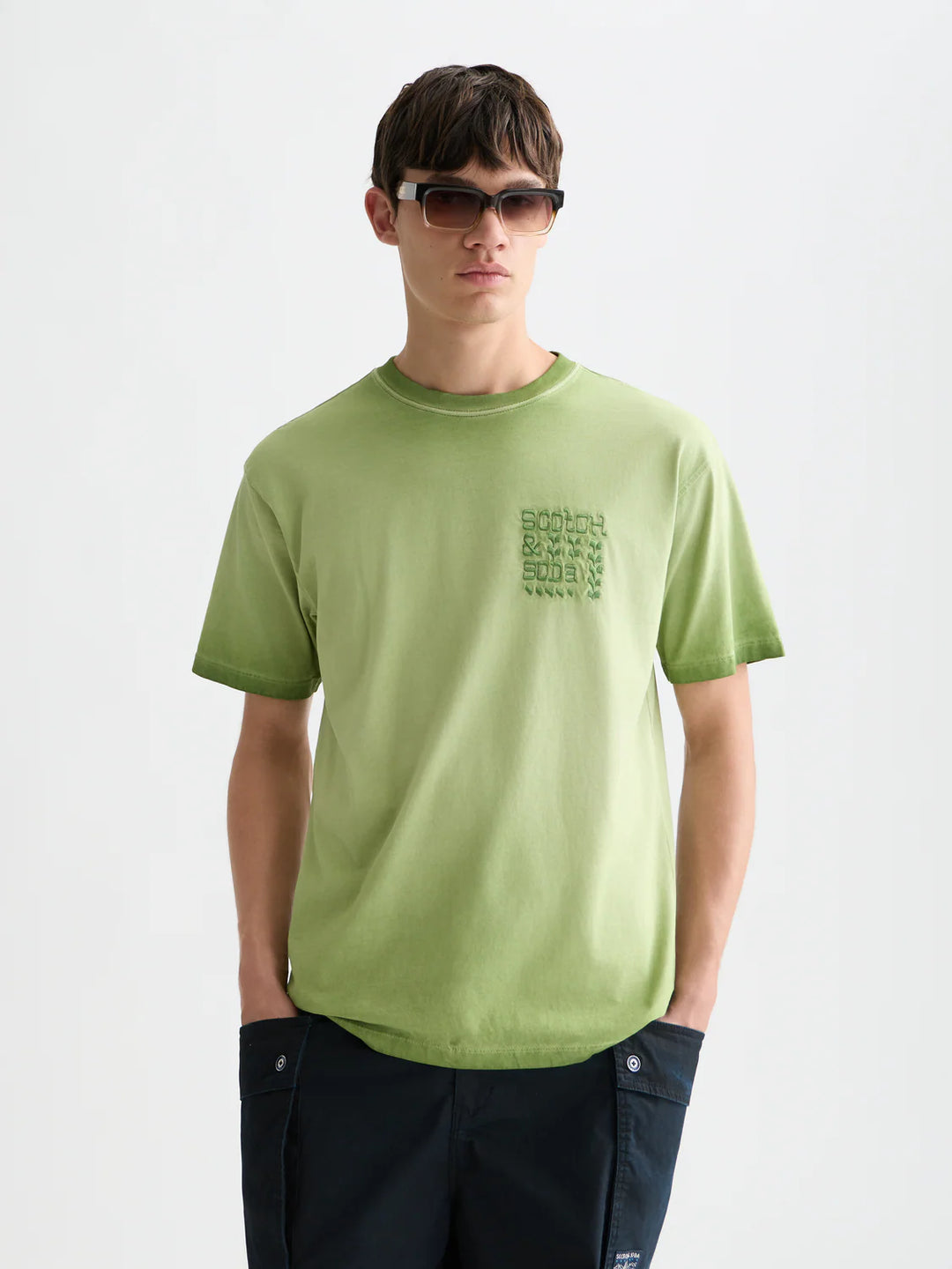 EMBROIDERED ARTWORK RELAXED T-SHIRT "GARDEN GREEN"