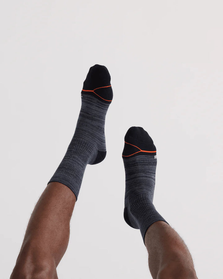 GOOD FORM CREW SOCK "BLACK/GREY STRIPE"