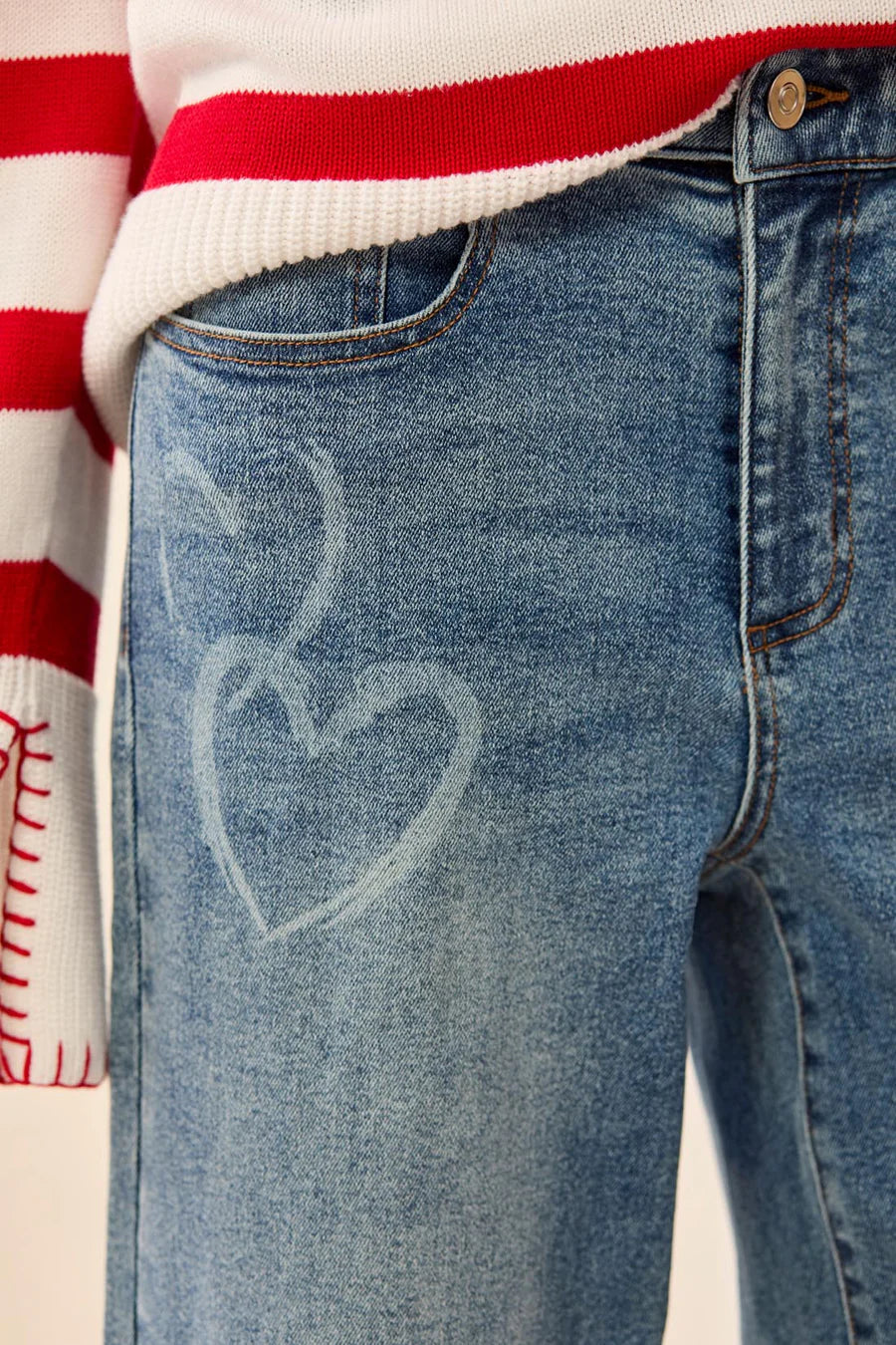 SOPHIA CURVY WIDE-LEG LOVE PRINTED JEANS "BLUEHEART"