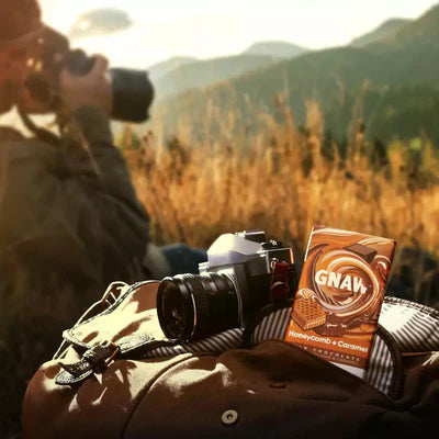 HONEYCOMB AND CARAMEL MILK CHOCOLATE BAR 80G