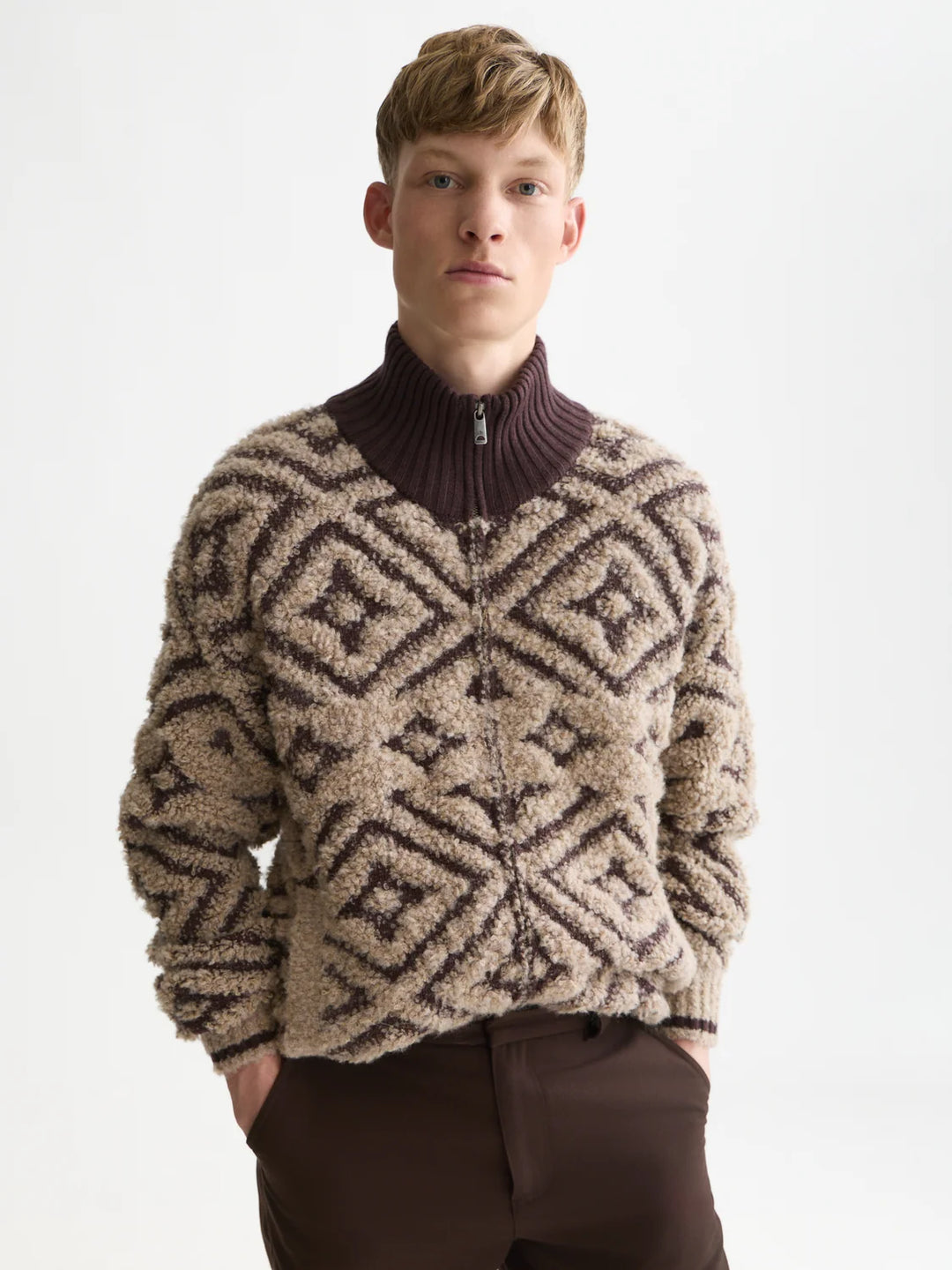 JACQUARD WOOL-BLEND ZIP-THROUGH RELAXED PULLOVER "WALNUT"