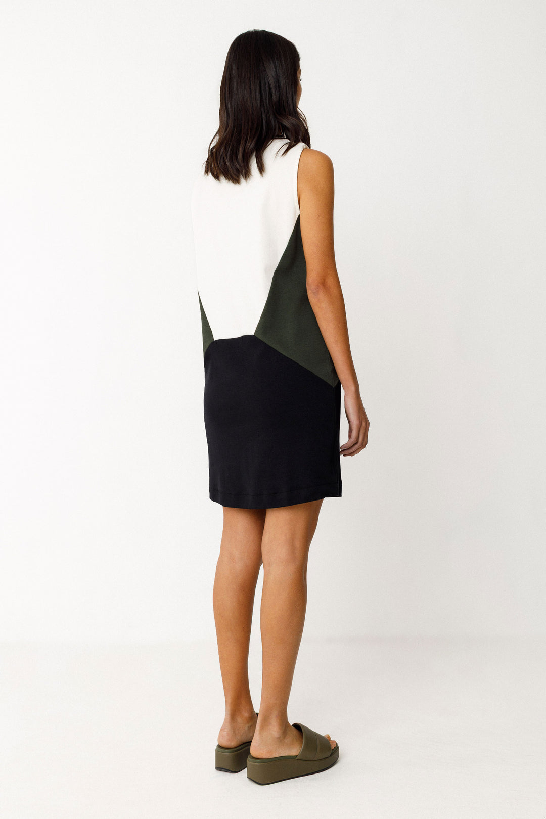 LAGA-GOTS DRESS "BLACK"