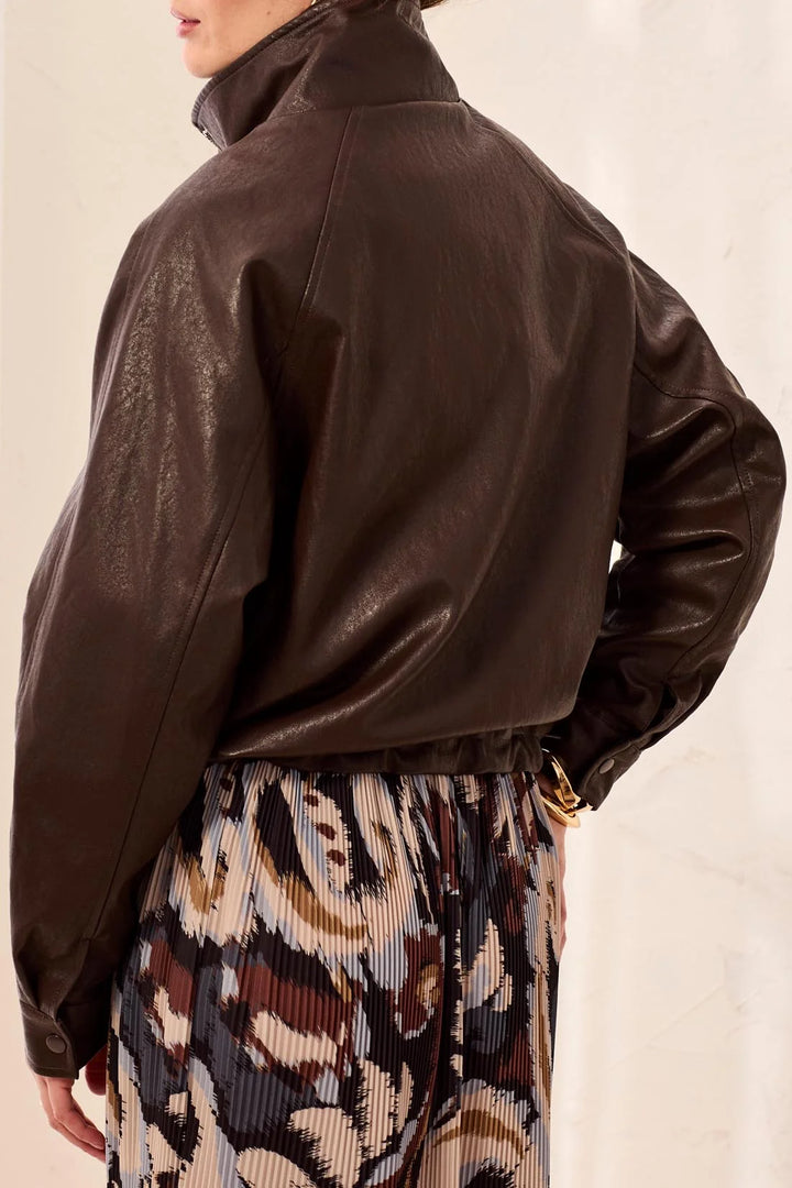 RELAXED MOCK NECK JACKET "SADDLEBROWN"