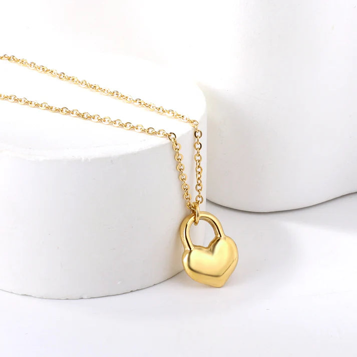 HEART LOCK CHARM NECKLACE "GOLD"