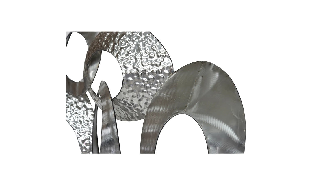 LOOPED METAL WALL DECOR