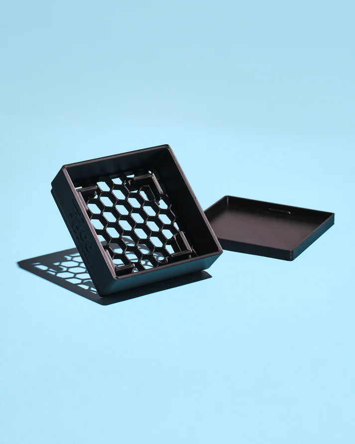 MAKE NICE COMPANY SOAP TRAY - BLACK (PLANT BASE)