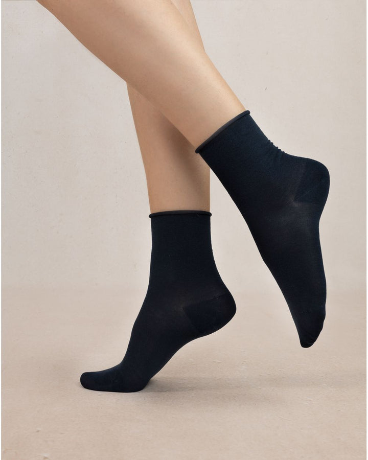 VELVETY COTTON SHORT SOCKS WITH ROLLED CUFFS "MARINE"