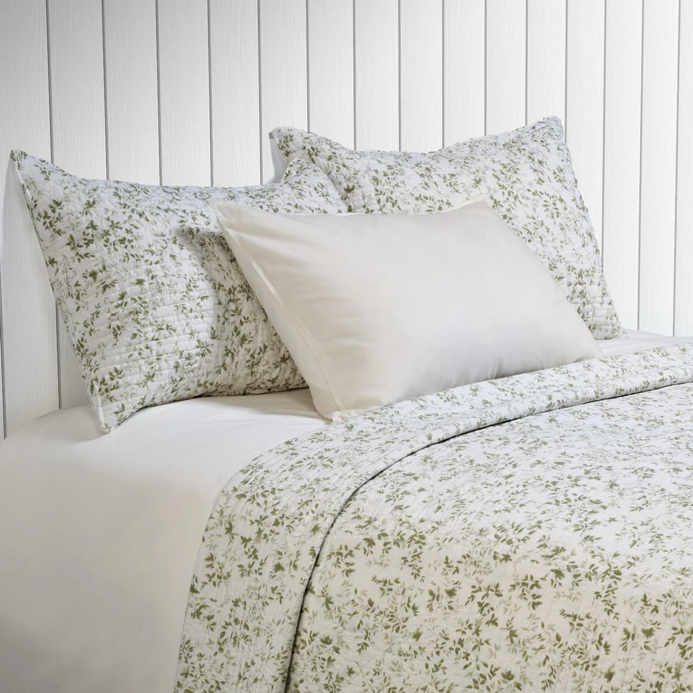 MARJOLAINE QUILT WITH SAGE FOLIAGE PRINT  - DOUBLE/QUEEN 3 PCS