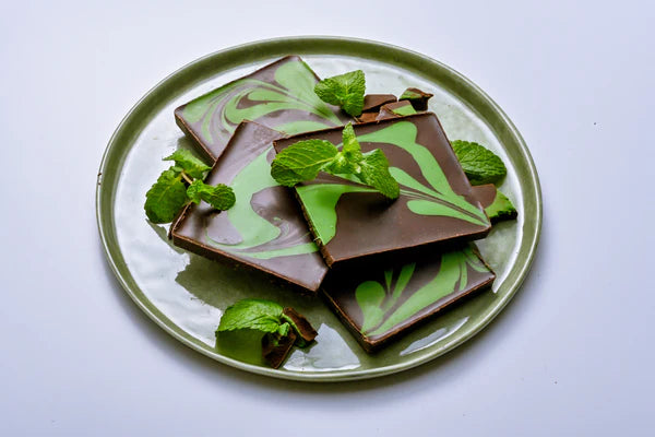 DARK CHOCOLATE COOL MINT BAR