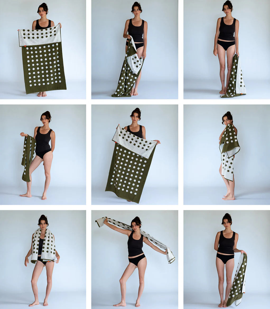 CLASSIC STRETCH TOWEL "POLKA DOT" - MOSS GREEN/CERAMIC CLAY