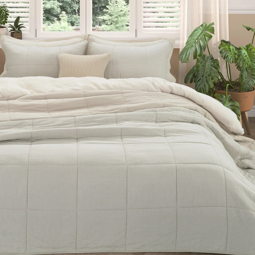 TAGLIATELLE NATURAL STRIPED REVERISBLE QUILT - KING
