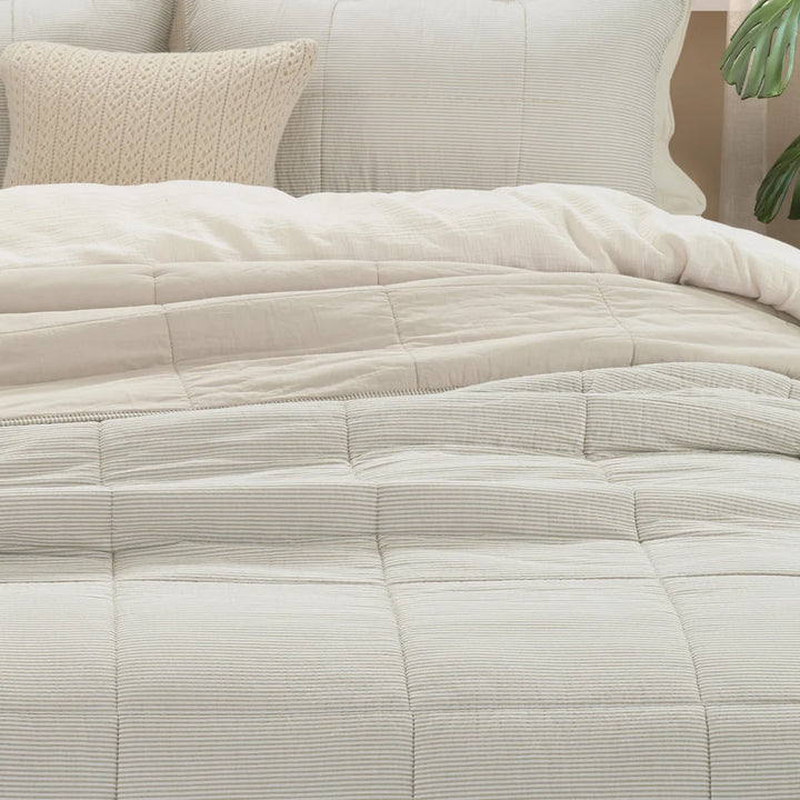 TAGLIATELLE NATURAL STRIPED REVERSIBLE QUILT - DOUBLE/QUEEN