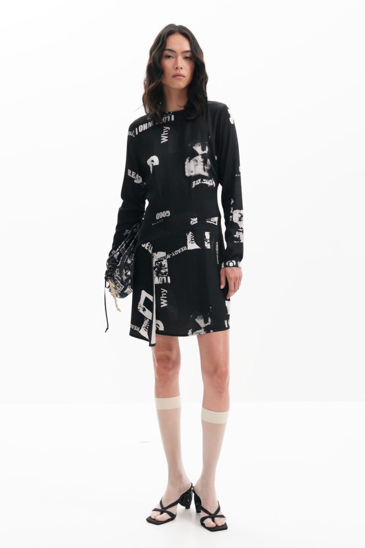 SHORT NEWSPAPER DRESS