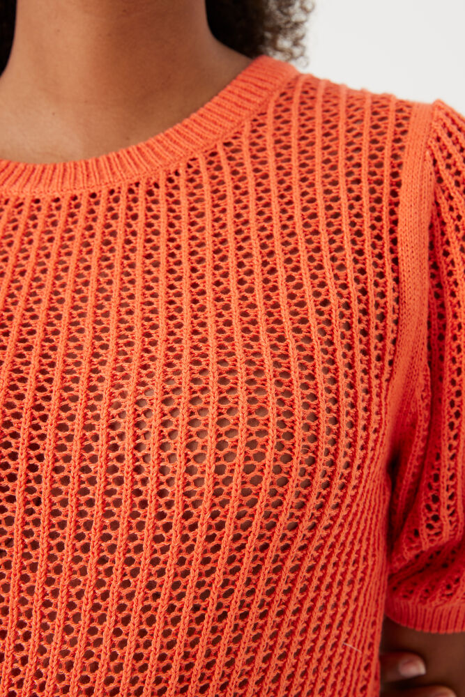 ORANGE SWEATER