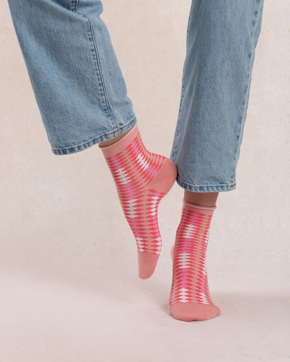 VELVETY SHORT SOCKS WITH BERBER DIAMOND PATTERN "PEACH MELBA"