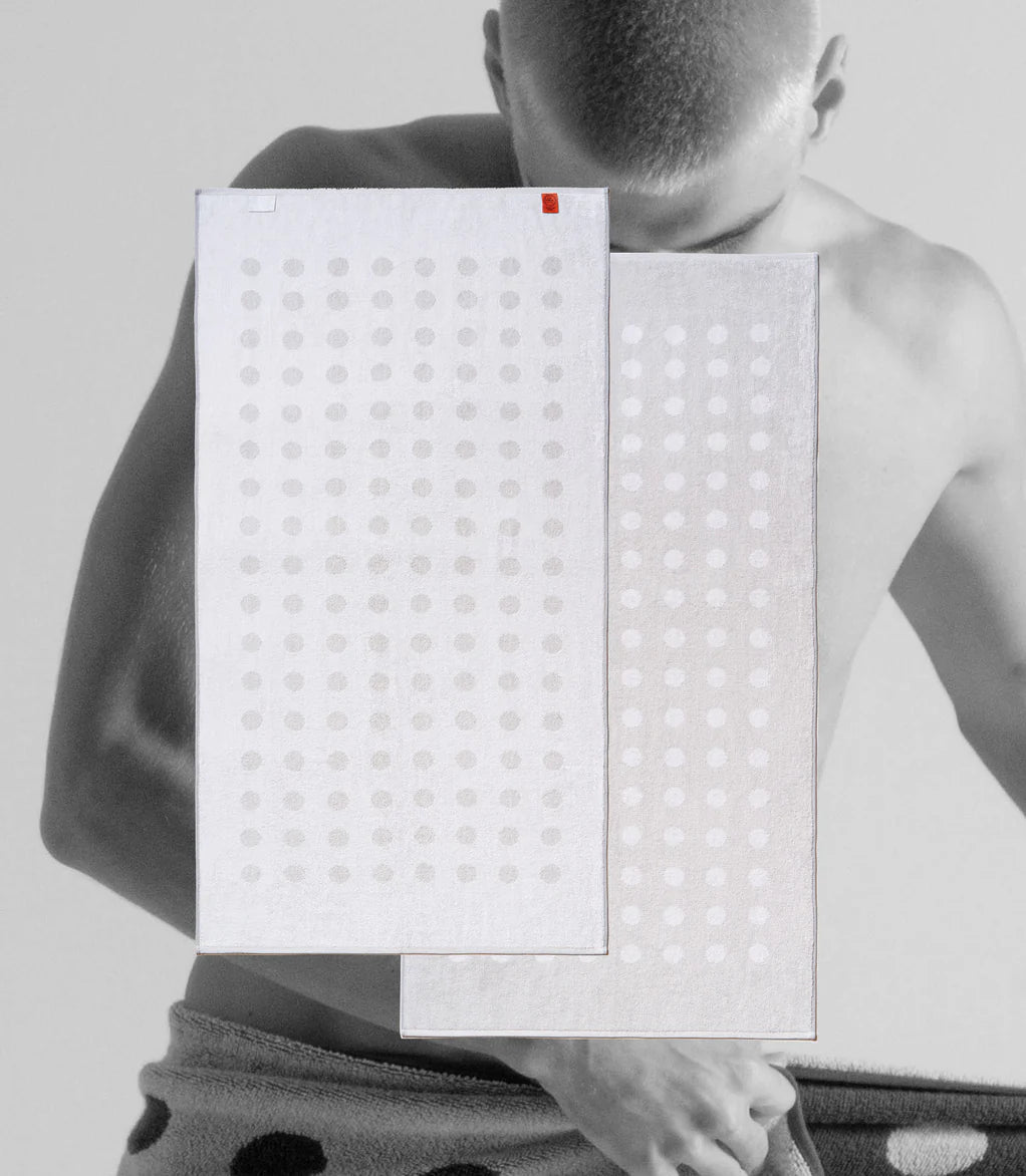 CLASSIC STRETCH TOWEL "POLKA DOT" - CERAMIC CLAY/WORKSHOP WHITE