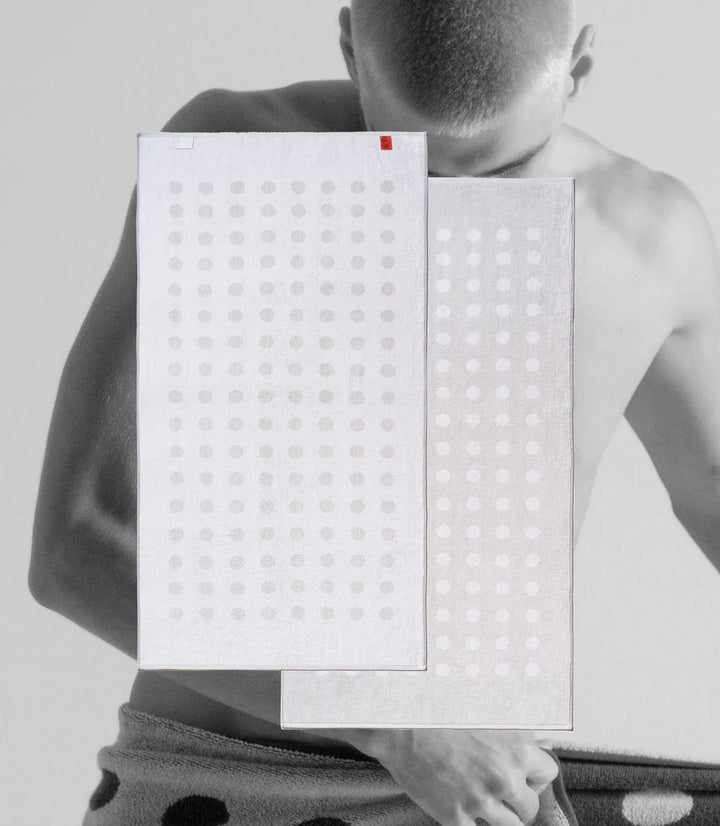 CLASSIC STRETCH TOWEL "POLKA DOT" - CERAMIC CLAY/WORKSHOP WHITE