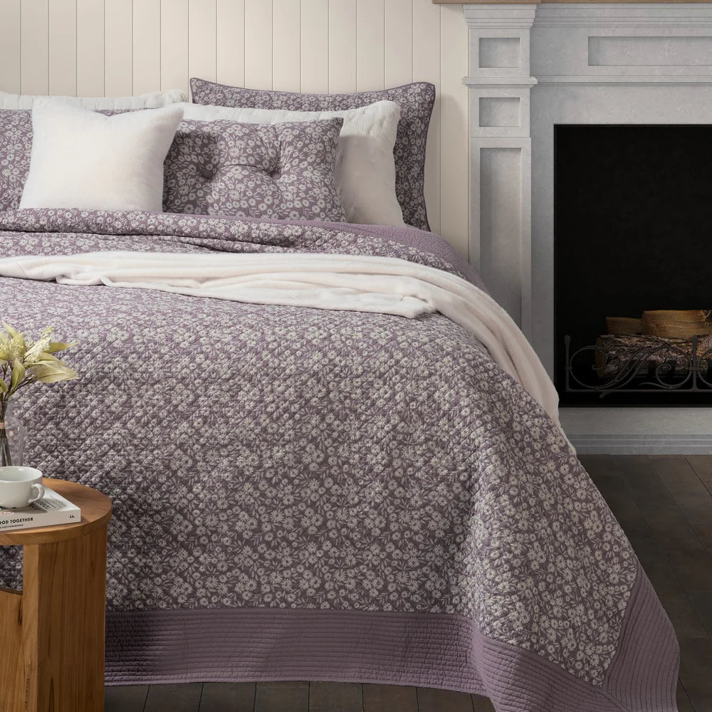 MAGGIE LAVENDER FLOWERED QUILT - DOUBLE/QUEEN