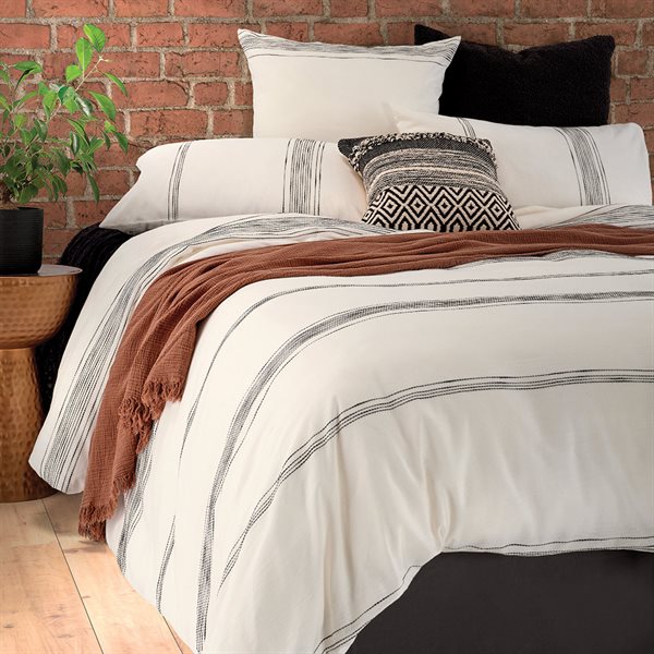 SATSUKI IVORY DUVET COVER KING + 2 PILLOW SHAMS