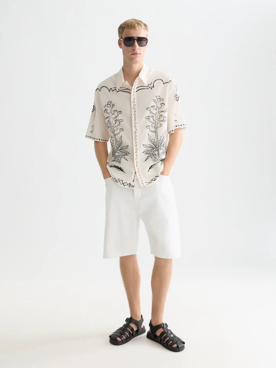 EMBROIDERED SEERSUCKER RELAXED SHORT SLEEVE SHIRT "EGGNOG"