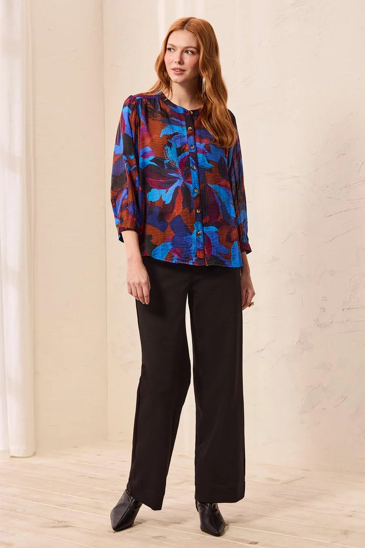 FLOWY DOLMAN SLEEVE BLOUSE WITH SELF-COVERING BUTTONS "SHARPBLUE"
