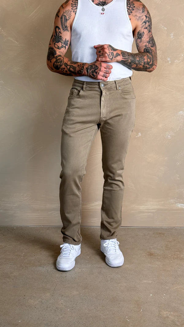 FW25 SUPER STRETCH KNIT DENIM SLIM "TAUPE"