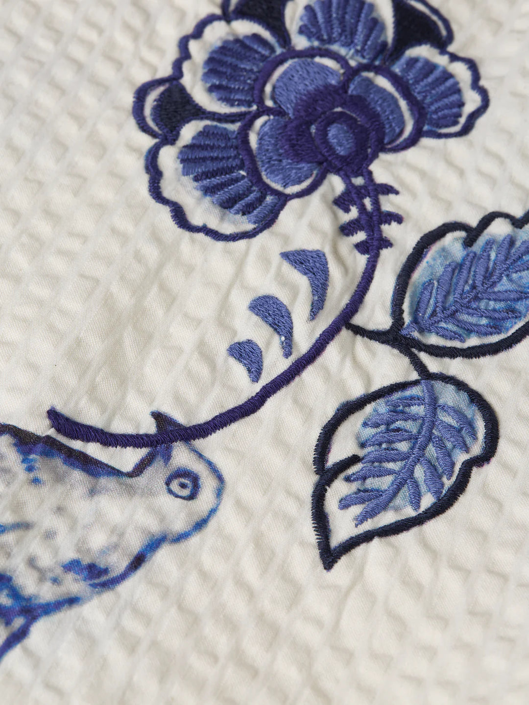 SCOTCH &amp; SODA X ROYAL DELFT RELAXED SHORT-SLEEVE SHIRT "EGGNOG"