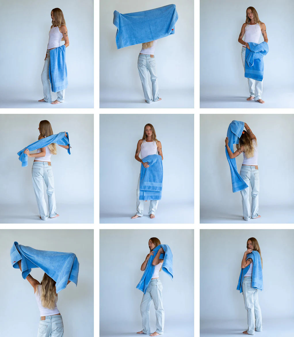 CLASSIC STRETCH TOWEL - SUNDAY BLUE