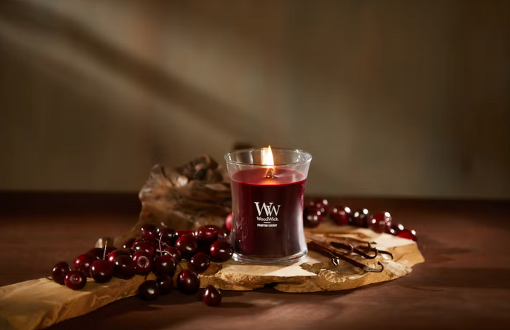 PHANTOM CHERRY MEDIUM CANDLE