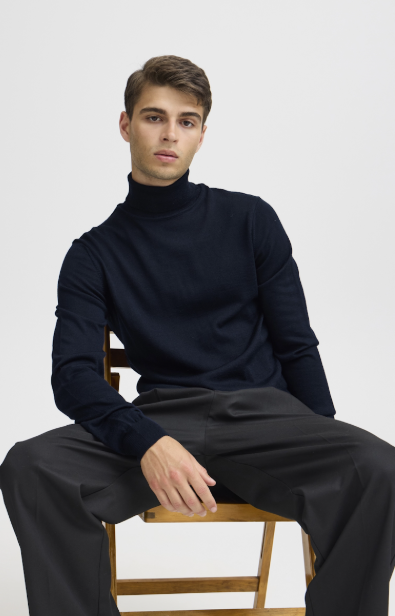 CFKONRAD MERINO ROLL NECK KNIT "NAVY"