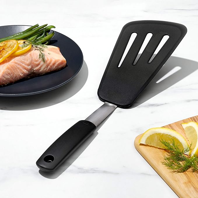 SILICONE OMELET TURNER