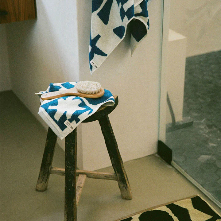 UPTON HAND TOWEL - NAVY