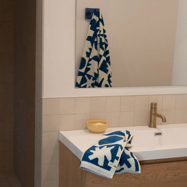 UPTON HAND TOWEL - NAVY