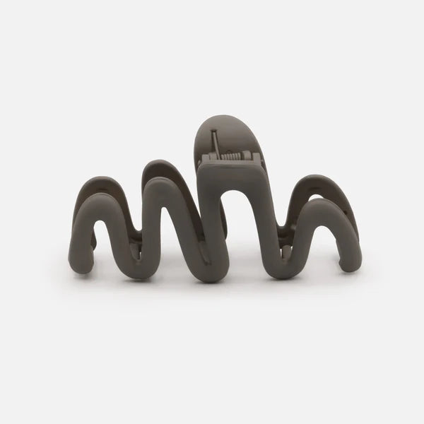 DARK GREY WAVY PLASTIC CLIP WITH MATTE FINISH