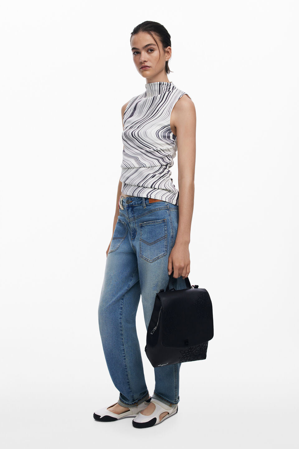 SMALL EMBOSSED FLAP BACKPACK "SIERRA SUMY MINI"