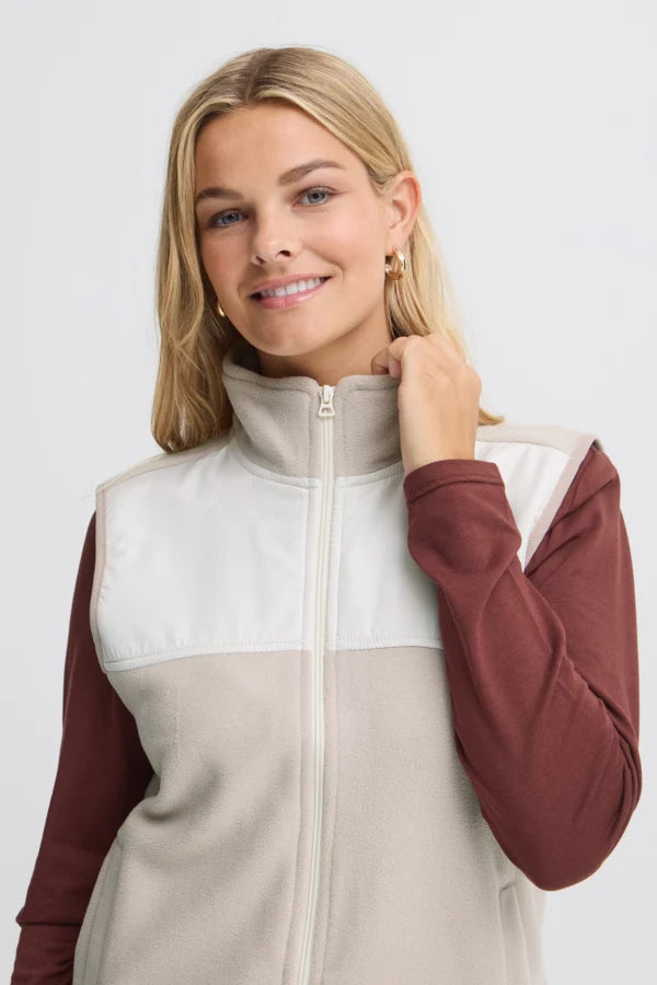 FRFLEA VEST "WHISPER WHITE"