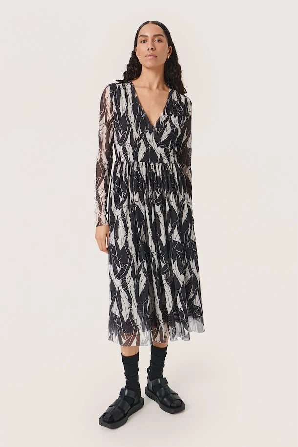Soaked Luxury Aldora Straight Dress Black and White