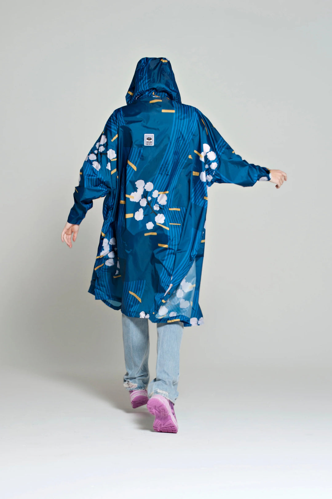 JAPANESE BLOSSOM PONCHO
