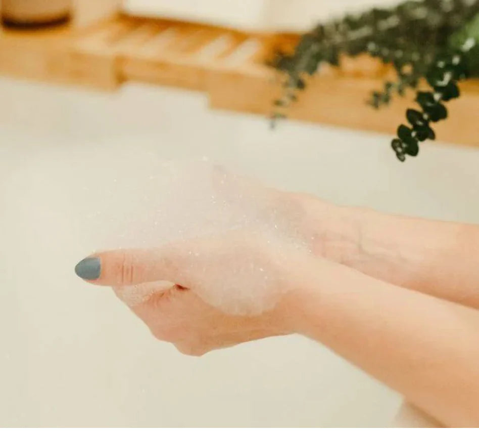 BUBBLE BATH - CAMPHOR + CASHMERE