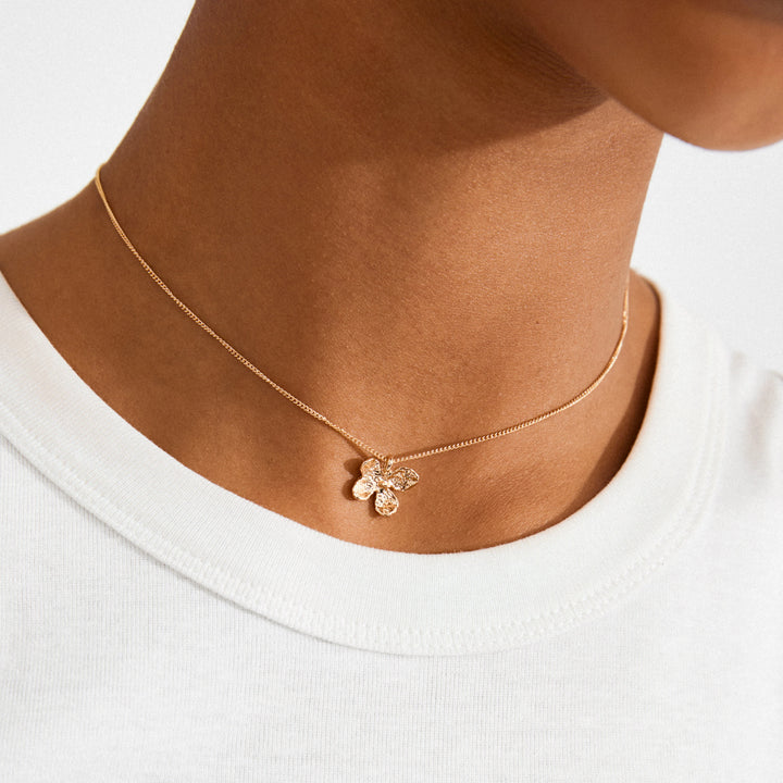 AJANI NECKLACE "GOLD PLATED"