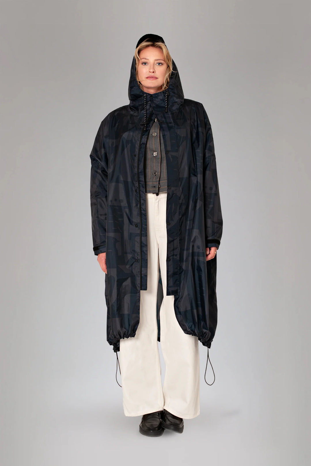 BACK TO BLACK RAINCOAT