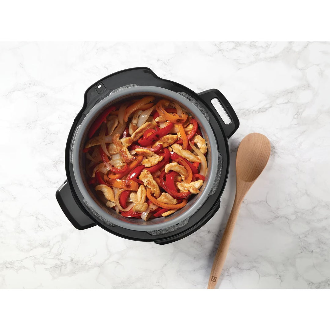 MULTIFUNCTIONAL PRESSURE COOKER