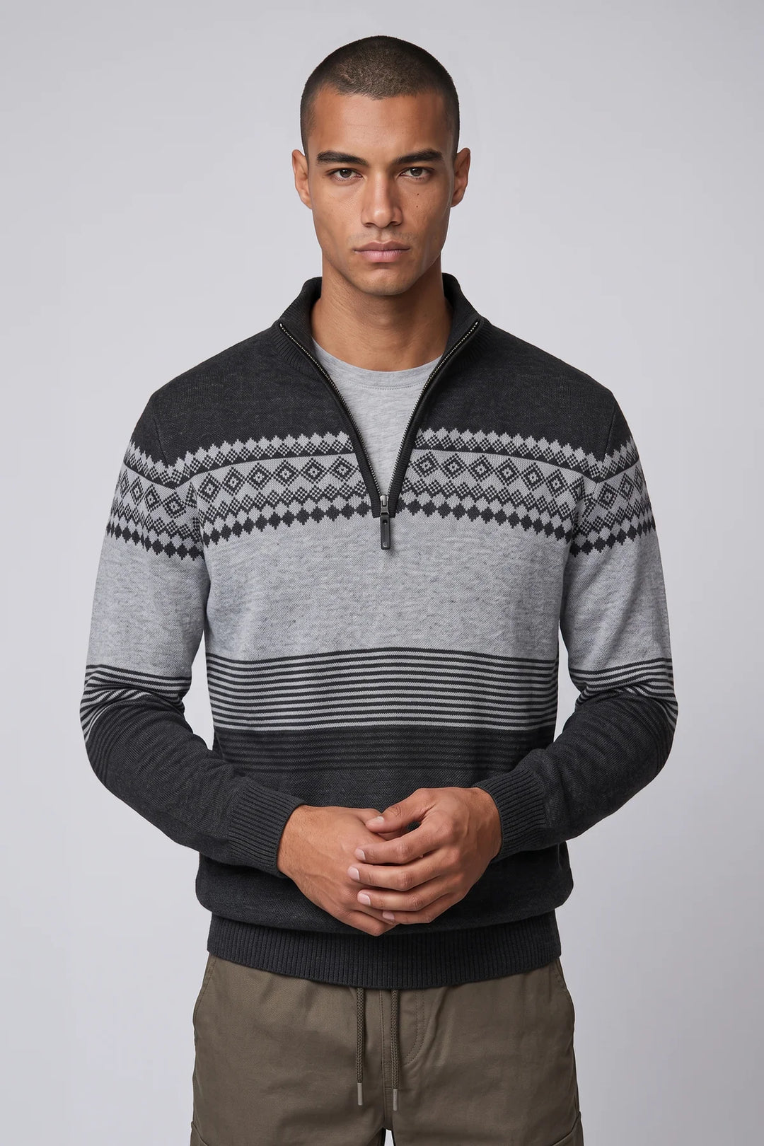 CORD - BONDED MOCK-ZIP SWEATER WITH JACQUARD PATTERN "BLACK"