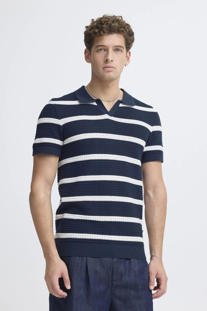 CFDAHLIN SS STRIPED POLO KNIT "NAVY BLAZER"
