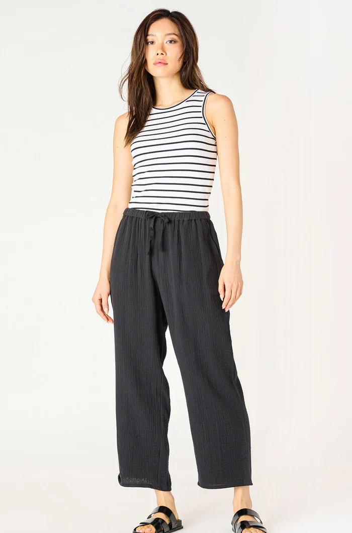 PULL-ON TEXTURED PANTS "BLACK"